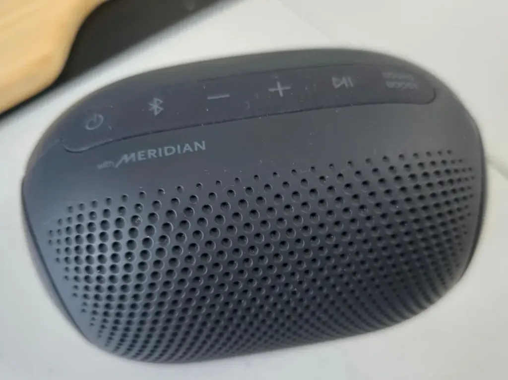 LG XBOOM Go PL2 Portable Bluetooth Speaker